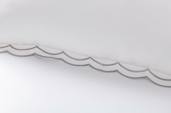 OEM Casas de almohada bordadas de algodón blanco OEKO-TEX Casas de almohada de talla King