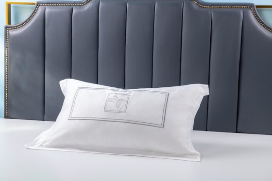 OEM Casas de almohada bordadas de algodón blanco OEKO-TEX Casas de almohada de talla King