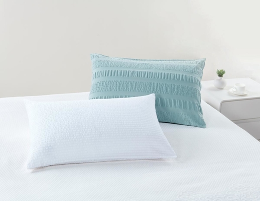 Casas de almohada blancas de Seersucker de talla reina Casas de almohada de color verde claro sostenibles